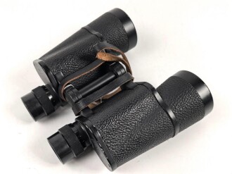Ziviles Doppelfernrohr 7 x 50 " Binoctar", Hersteller "Carl Zeiss Jena" . Nahezu identisch mit der Ausführung für die Wehrmacht, selbst die Strichplatte ist vorhanden. Vermutlich direkt nach dem Krieg aus vorhandenen Teilen gefertigt. Sehr gute Durchsicht