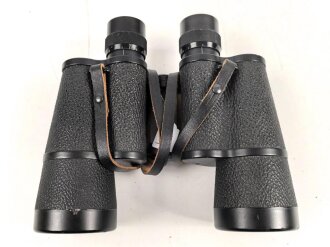 Ziviles Doppelfernrohr 7 x 50 " Binoctar", Hersteller "Carl Zeiss Jena" . Nahezu identisch mit der Ausführung für die Wehrmacht, selbst die Strichplatte ist vorhanden. Vermutlich direkt nach dem Krieg aus vorhandenen Teilen gefertigt. Sehr gute Durchsicht