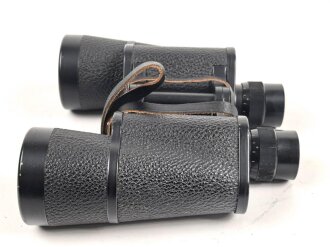 Ziviles Doppelfernrohr 7 x 50 " Binoctar", Hersteller "Carl Zeiss Jena" . Nahezu identisch mit der Ausführung für die Wehrmacht, selbst die Strichplatte ist vorhanden. Vermutlich direkt nach dem Krieg aus vorhandenen Teilen gefertigt. Sehr gute Durchsicht