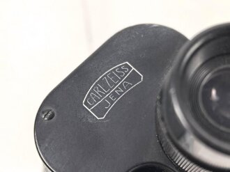 Ziviles Doppelfernrohr 7 x 50 " Binoctar", Hersteller "Carl Zeiss Jena" . Nahezu identisch mit der Ausführung für die Wehrmacht, selbst die Strichplatte ist vorhanden. Vermutlich direkt nach dem Krieg aus vorhandenen Teilen gefertigt. Sehr gute Durchsicht