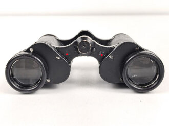 Dienstglas 6 x 30 der Wehrmacht. Hersteller Carl Zeiss Jena " Dienstglas" entfernt, neu beledert und lackiert. Gute Durchsicht, Strichplatte deutlich