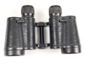 Dienstglas 6 x 30 der Wehrmacht. Hersteller Carl Zeiss Jena " Dienstglas" entfernt, neu beledert und lackiert. Gute Durchsicht, Strichplatte deutlich