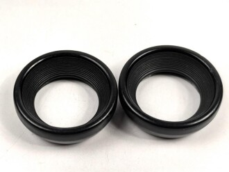 Paar Okularringe für Dienstglas 6 x 30 Wehrmacht. Schwarze Preßmasse, guter Zustand