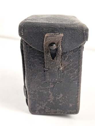 Kaiserreich und 1. Weltkrieg, lederner Behälter zum Doppelfernrohr 03 von Goertz Berlin. Guter Gesamtzustand