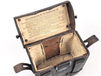 Kaiserreich und 1. Weltkrieg, lederner Behälter zum Doppelfernrohr 03 von Goertz Berlin. Guter Gesamtzustand