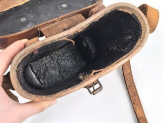 Großbritannien, Fernglasbehälter höchstwahrscheinlich aus der zeit des 2. Weltkrieg. Höhe 22cm, stark gebrauchtes Stück