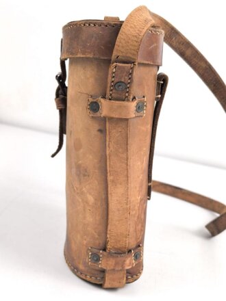 Großbritannien, Fernglasbehälter höchstwahrscheinlich aus der zeit des 2. Weltkrieg. Höhe 22cm, stark gebrauchtes Stück