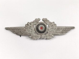 Luftwaffe, Kokarde mit Schwinge für die Schirmmütze . Aluminium