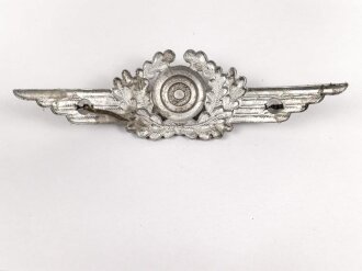 Luftwaffe, Kokarde mit Schwinge für die...