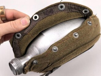 Feldflasche Wehrmacht, Ungetragenes Stück, Ausführung 1 Liter, Hersteller  CFL41, der Tragehaken fehlt