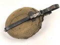 Feldflasche Wehrmacht, Ausführung 1 Liter, gebraucht, ungereinigt, defekt
