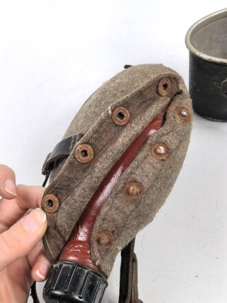 Feldflasche Wehrmacht, stark gebraucht, ungereinigt