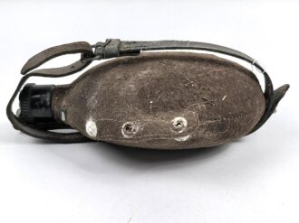 Feldflasche Wehrmacht, gebraucht, ungereinigt, defekt