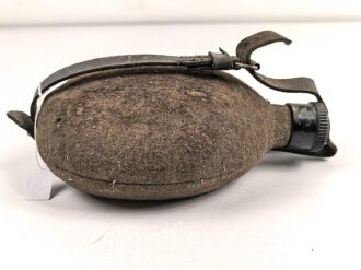 Feldflasche Wehrmacht, gebraucht, ungereinigt, defekt