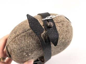 Feldflasche Wehrmacht, Wiederverwendeter Korpus von 1935.