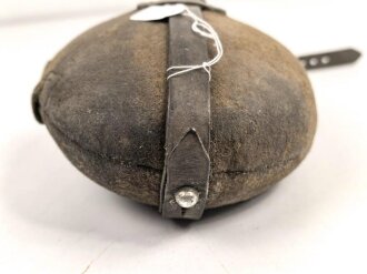 Feldflasche Wehrmacht, stark gebraucht, ungereinigt