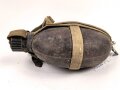Feldflasche in Tropenausführung Wehrmacht, gebraucht, ungereinigt