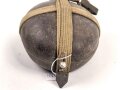 Feldflasche in Tropenausführung Wehrmacht, gebraucht, ungereinigt