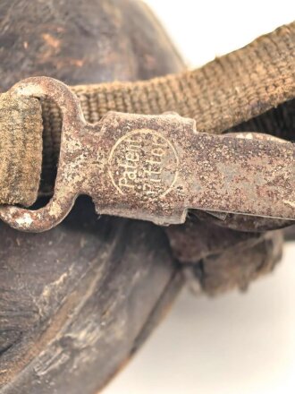 Feldflasche in Tropenausführung Wehrmacht, gebraucht, ungereinigt, defekt