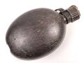 Feldflasche in Tropenausführung Wehrmacht, gebraucht, so zum Kriegsende nochmals Ausgegeben