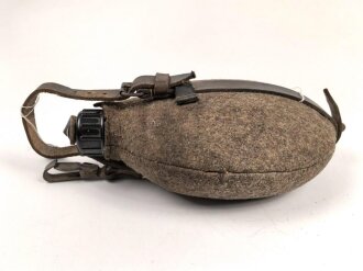 Feldflasche Wehrmacht, Gebraucht, ungereinigt