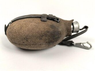 Feldflasche Wehrmacht, stark gebraucht, ungereinigt,...