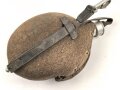 Feldflasche Wehrmacht, stark gebraucht, ungereinigt, Bezug lässt sich nicht schliessen