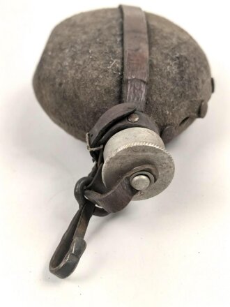 Feldflasche für Angehörige von Parteiverbänden. Gebraucht, ungereinigt