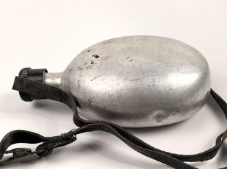 Feldflasche Wehrmacht, Gebraucht, ungereinigt, defekt