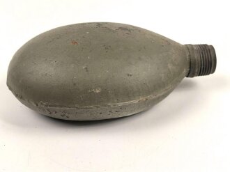 Korpus für eine Feldflasche der Wehrmacht , ungereinigt