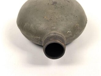 Korpus für eine Feldflasche der Wehrmacht , ungereinigt
