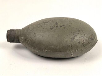 Korpus für eine Feldflasche der Wehrmacht , ungereinigt