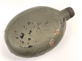 Korpus für eine Feldflasche der Wehrmacht , ungereinigt