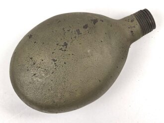 Korpus für eine Feldflasche der Wehrmacht , ungereinigt