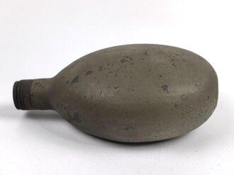 Korpus für eine Feldflasche der Wehrmacht , ungereinigt