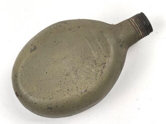 Korpus für eine Feldflasche der Wehrmacht , ungereinigt