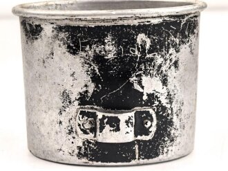 Becher für eine Feldflasche der Wehrmacht, Hersteller MN40
