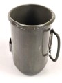 Becher für eine Feldflasche der Wehrmacht, Hersteller MN42