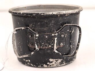 Becher  für eine Feldflasche der Wehrmacht, Hersteller MN40