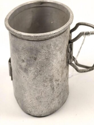 Becher  für eine Feldflasche der Wehrmacht, Hersteller OHW39