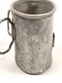 Becher  für eine Feldflasche der Wehrmacht, Hersteller OHW39