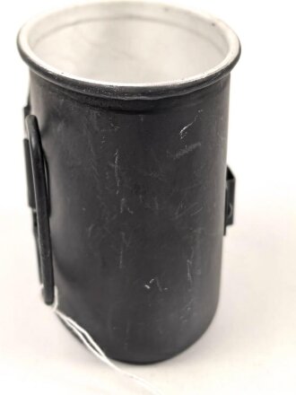 Becher  für eine Feldflasche der Wehrmacht, neuzeitliche Sammleranfertigung