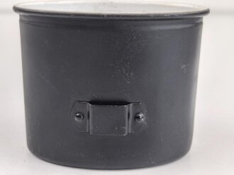 Becher für eine Feldflasche der Wehrmacht, neuzeitliche Sammleranfertigung