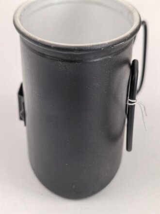 Becher für eine Feldflasche der Wehrmacht, neuzeitliche Sammleranfertigung
