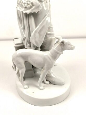 Friedrich der Große "Der alte Fritz" , Porzellanfigur hergestellt um die Jahrhundertwende von Aelteste Volkstedter Porzellanmanufaktur. Unbeschädigtes Stück, der Stock aus Holz fehlt. Gesamthöhe etwa 46cm