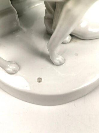 Friedrich der Große "Der alte Fritz" , Porzellanfigur hergestellt um die Jahrhundertwende von Aelteste Volkstedter Porzellanmanufaktur. Unbeschädigtes Stück, der Stock aus Holz fehlt. Gesamthöhe etwa 46cm