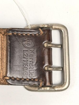 Zweidornkoppel für Offiziere von Parteiverbänden. Braunes Leder, Höhe 43mm, Gesamtlänge 129cm, RZM markiert