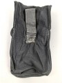 Blaue Koppeltasche für einen Ersatz Gasmaskenfilter der Wehrmacht, datiert 1943