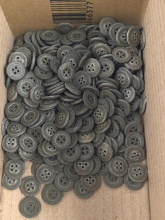 Knopf aus grauer Preßpappe Wehrmacht. Durchmesser 14mm, sie erhalten ein ( 1 ) Stück
