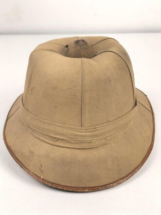 Tropenhelm Wehrmacht, oben leicht eingedrückt, Kopfgrösse 56